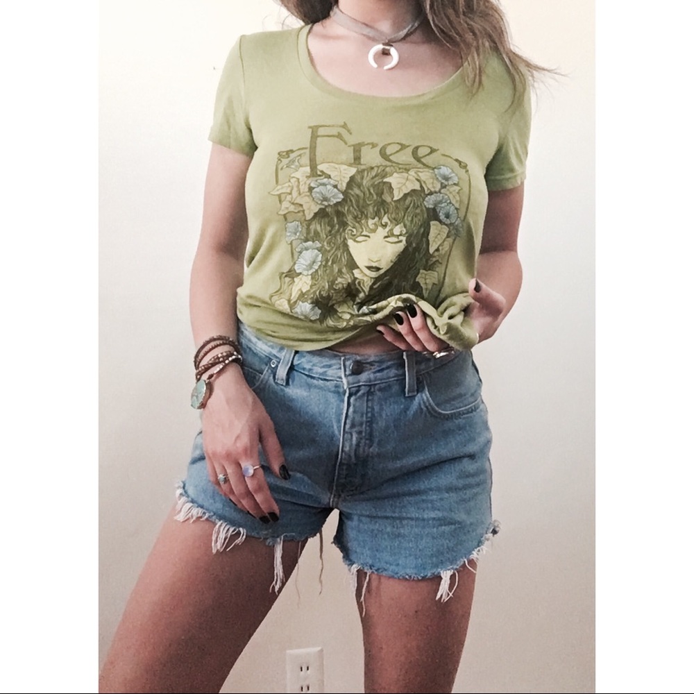 Soul Flower Free Spirit Graphic Tee Shirt